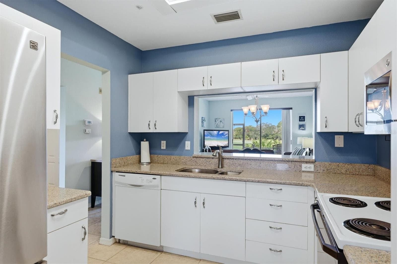 Condominium at 9610 CLUB SOUTH CIR #4107, SARASOTA, photo 22 of 70