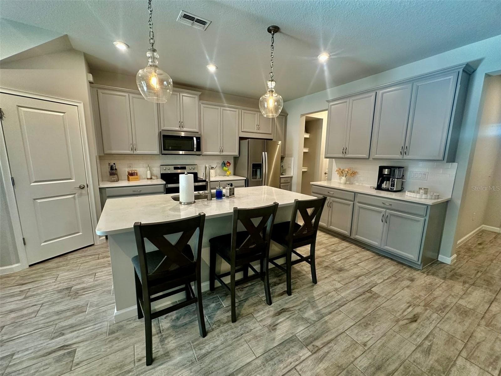 Townhouse at 8511 PRIMROSE WILLOW PL, ODESSA, photo 4 of 26