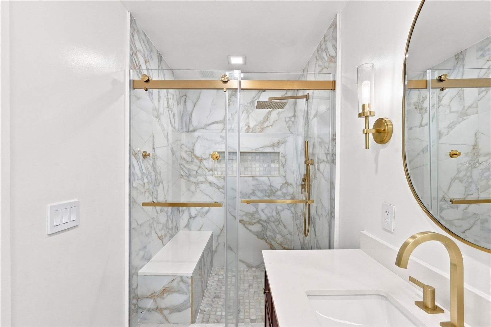 Bathroom 2 - 7621 ORANGE TREE LN, ORLANDO