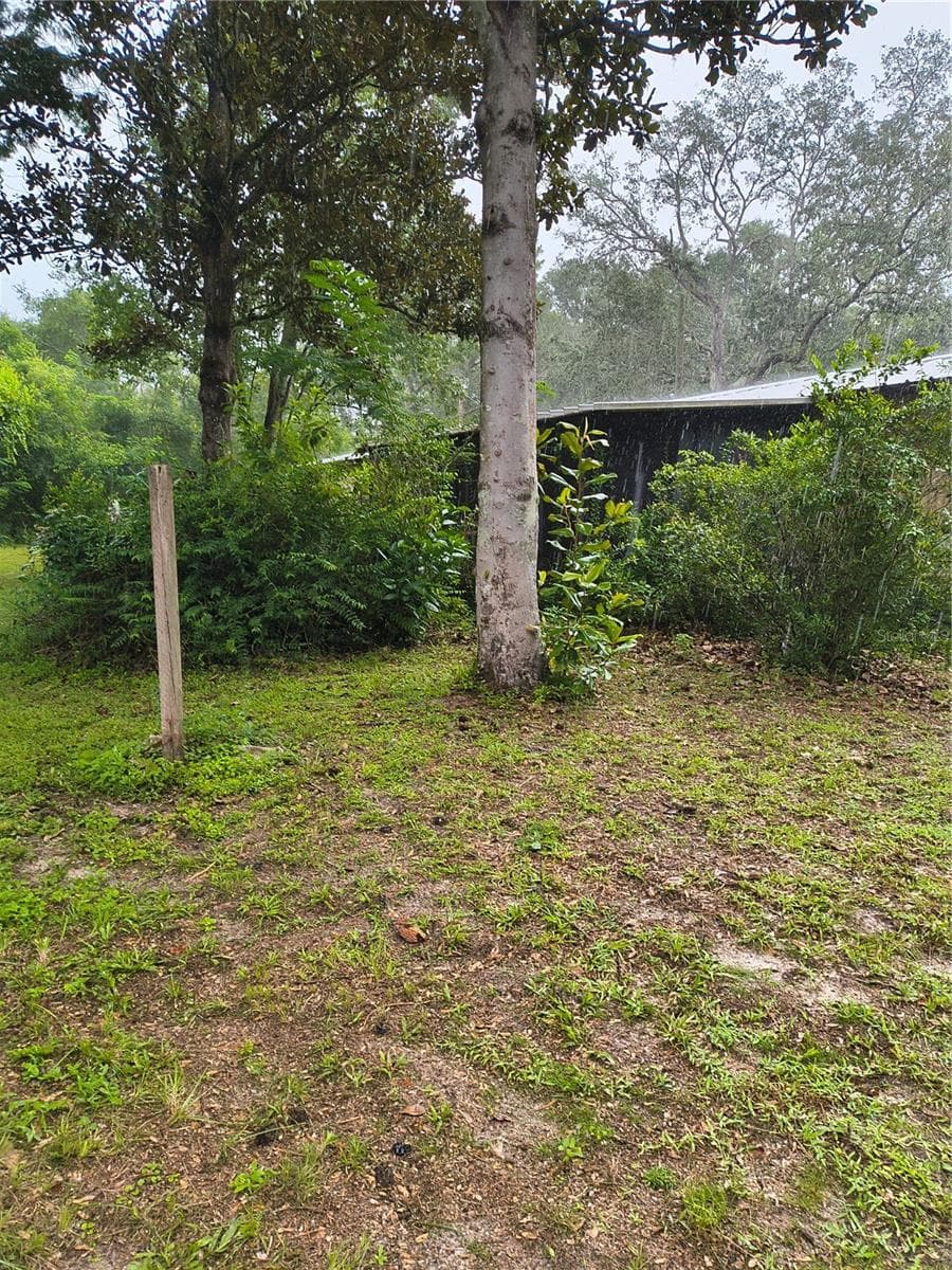 Manufactured Home at 18250 CAUFIELD RD, SPRING HILL, photo 39 of 45