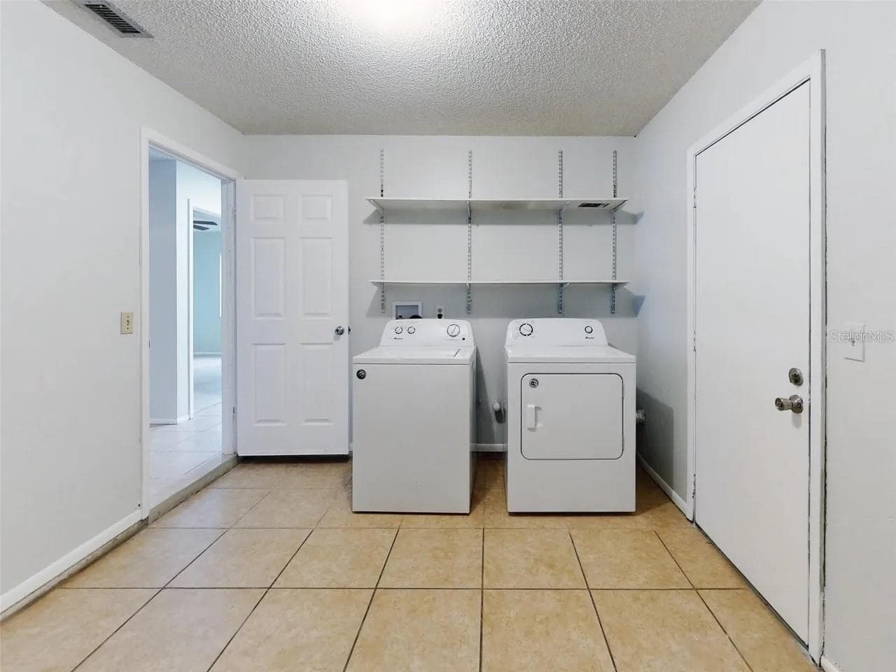 Single Family Residence at 1836 PLUMTREE DR, DELTONA, photo 31 of 41