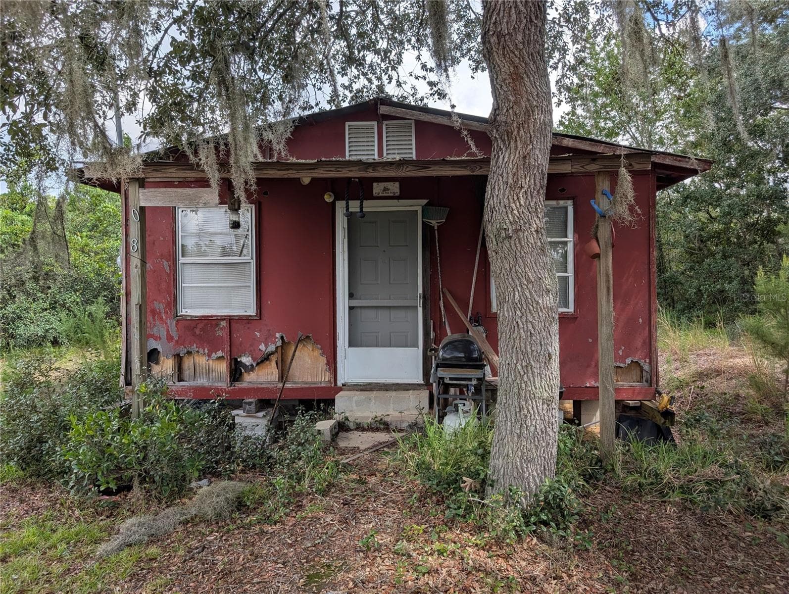 Single Family Residence at 20683 SE 140TH ST, UMATILLA, photo 2 of 39