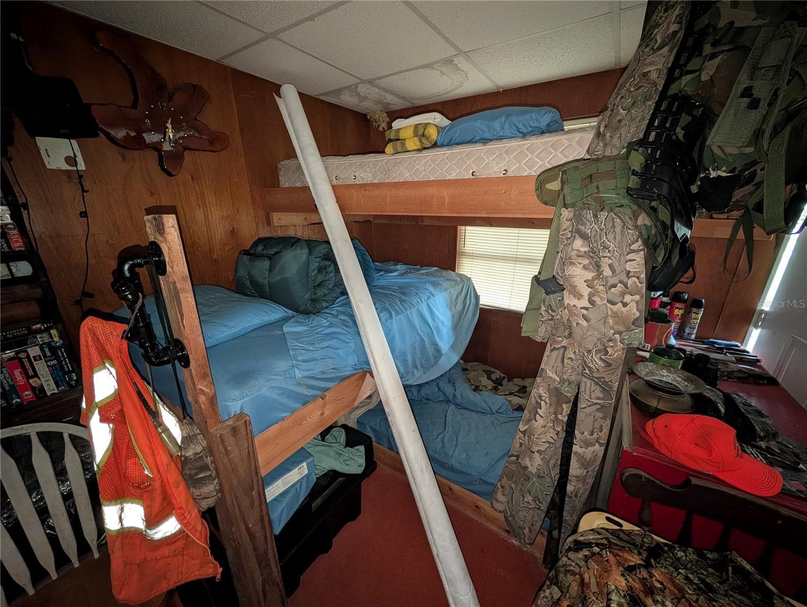 Built in bunks - 20683 SE 140TH ST, UMATILLA
