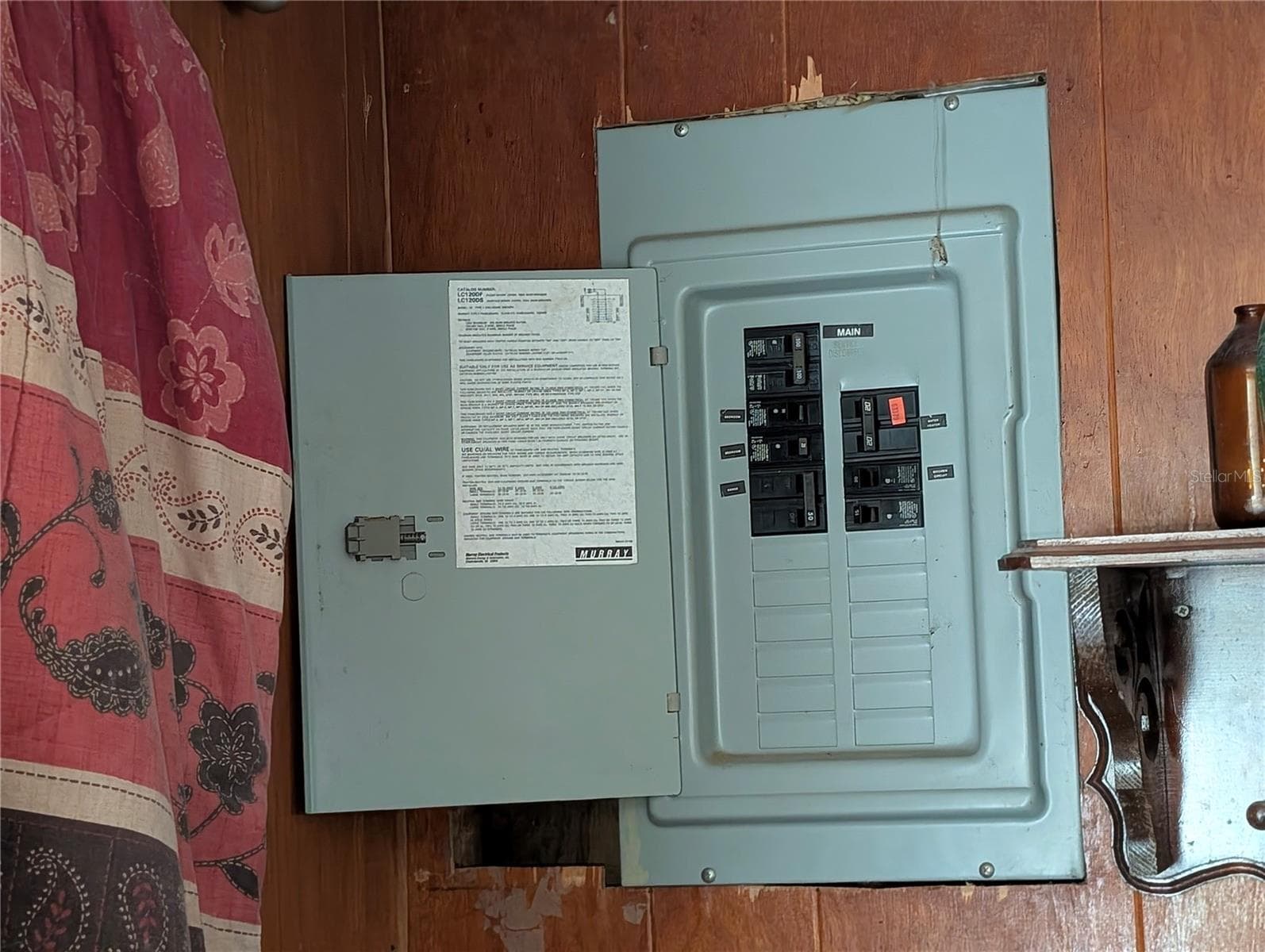 Updated electrical panel - 20683 SE 140TH ST, UMATILLA