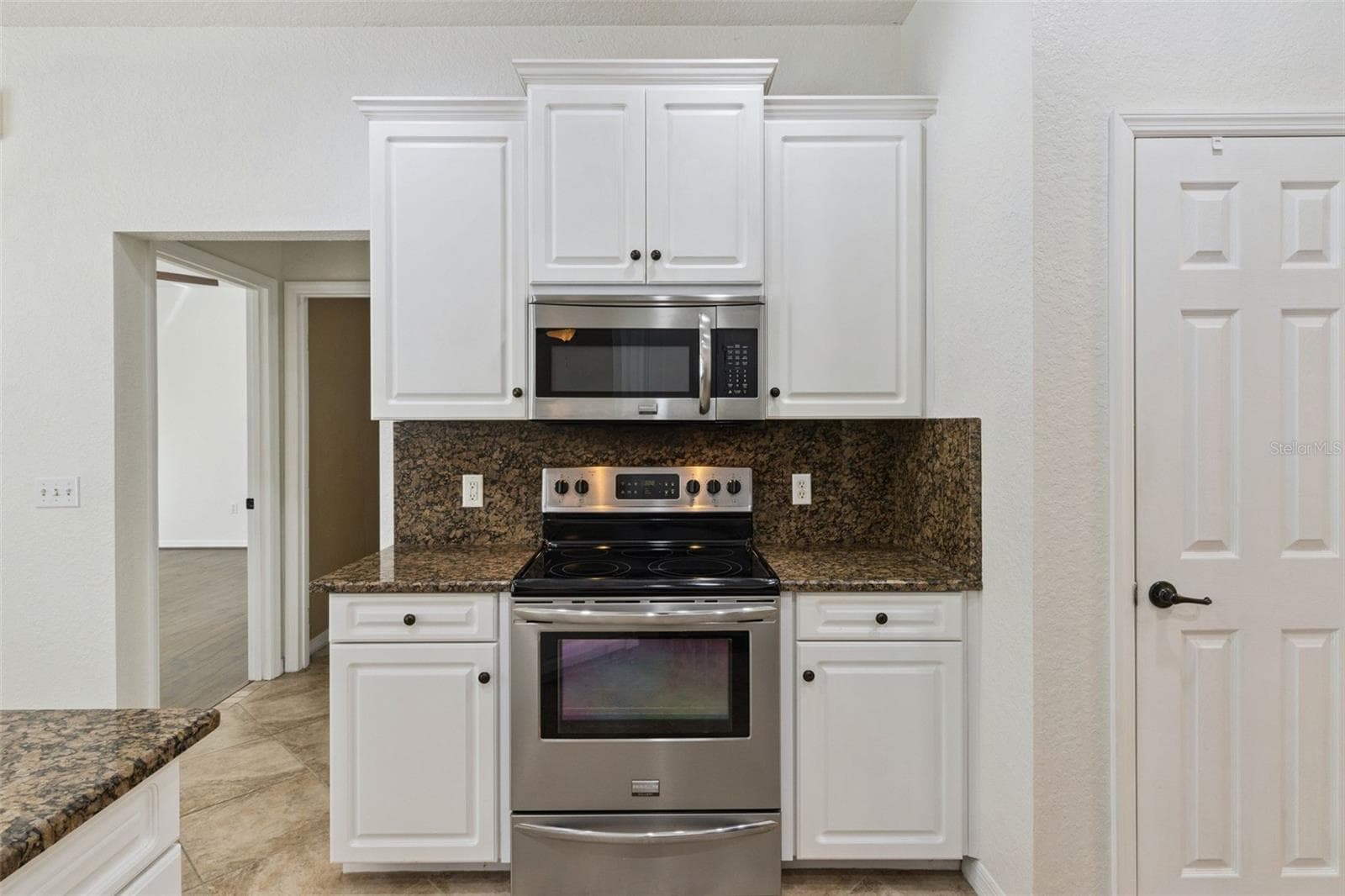 Kitchen - 5937 TROPHY LOOP, LAKELAND