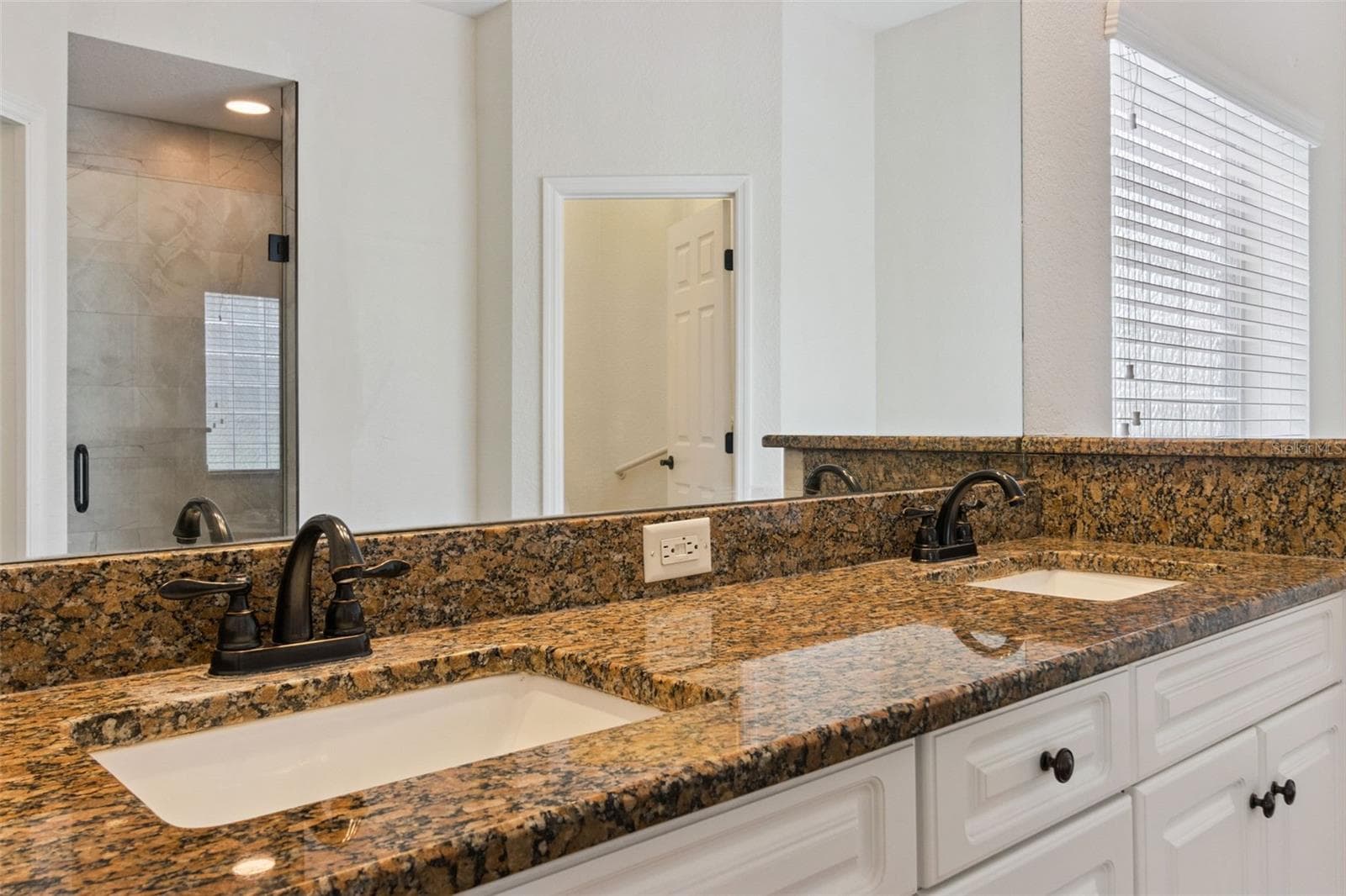 Primary Bathroom - 5937 TROPHY LOOP, LAKELAND