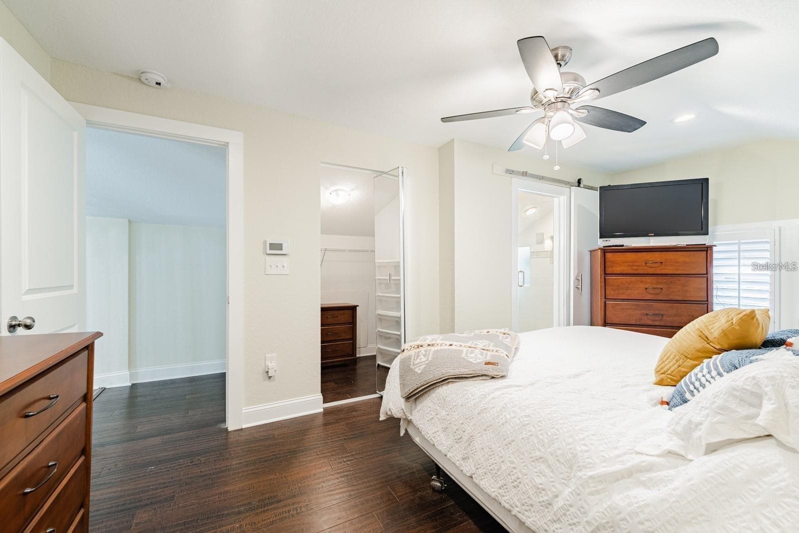 Single Family Residence at 1145 HIGHLAND ST S, ST PETERSBURG, photo 23 of 32