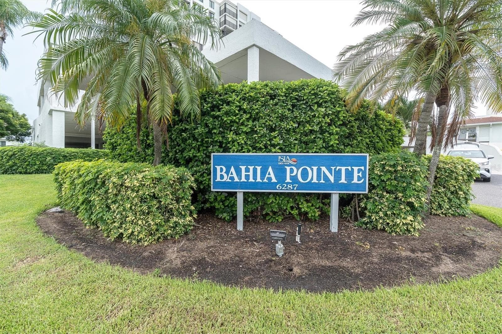Exquisite Entrance - 6287 BAHIA DEL MAR CIR #602, ST PETERSBURG