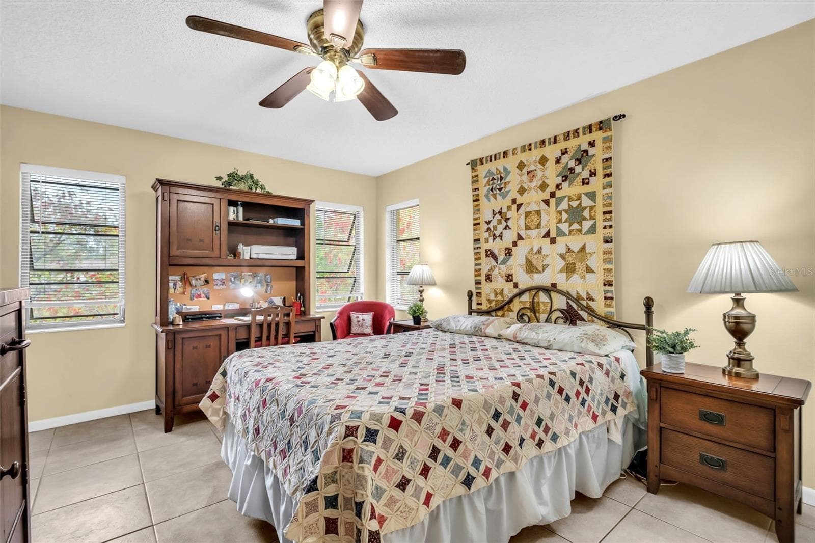 Oversized primary suite with serene pond & pool views~ - 2700 NEBRASKA AVE #5-205, PALM HARBOR