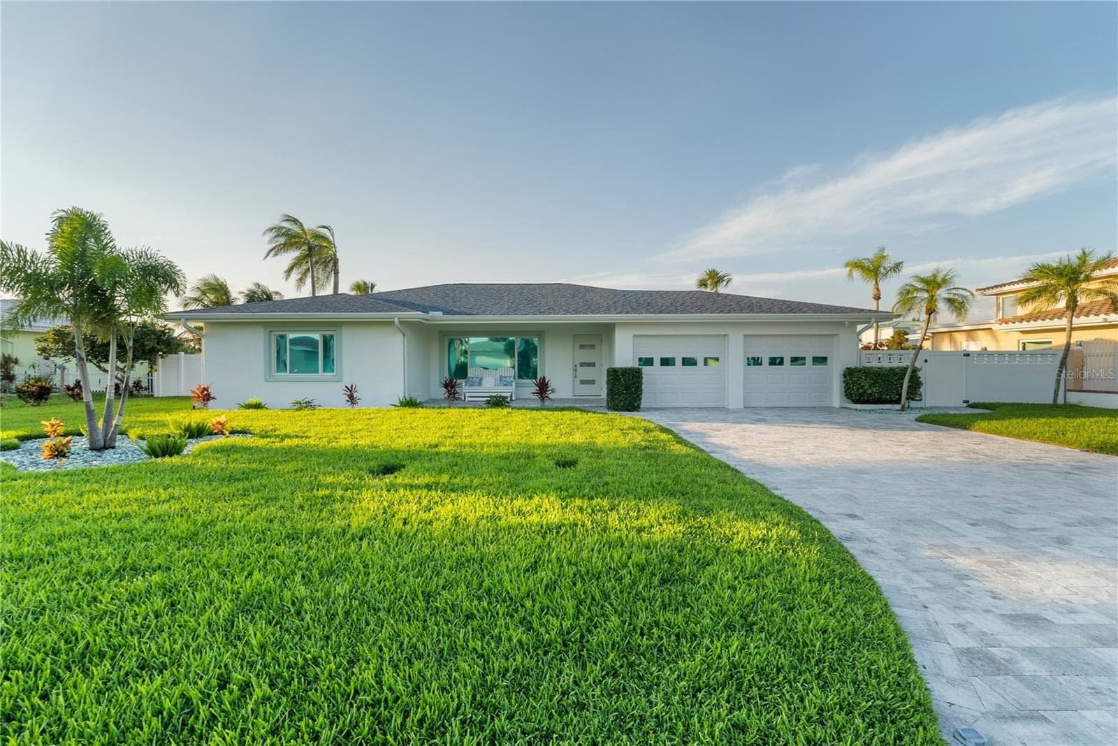 227 HOWARD DR