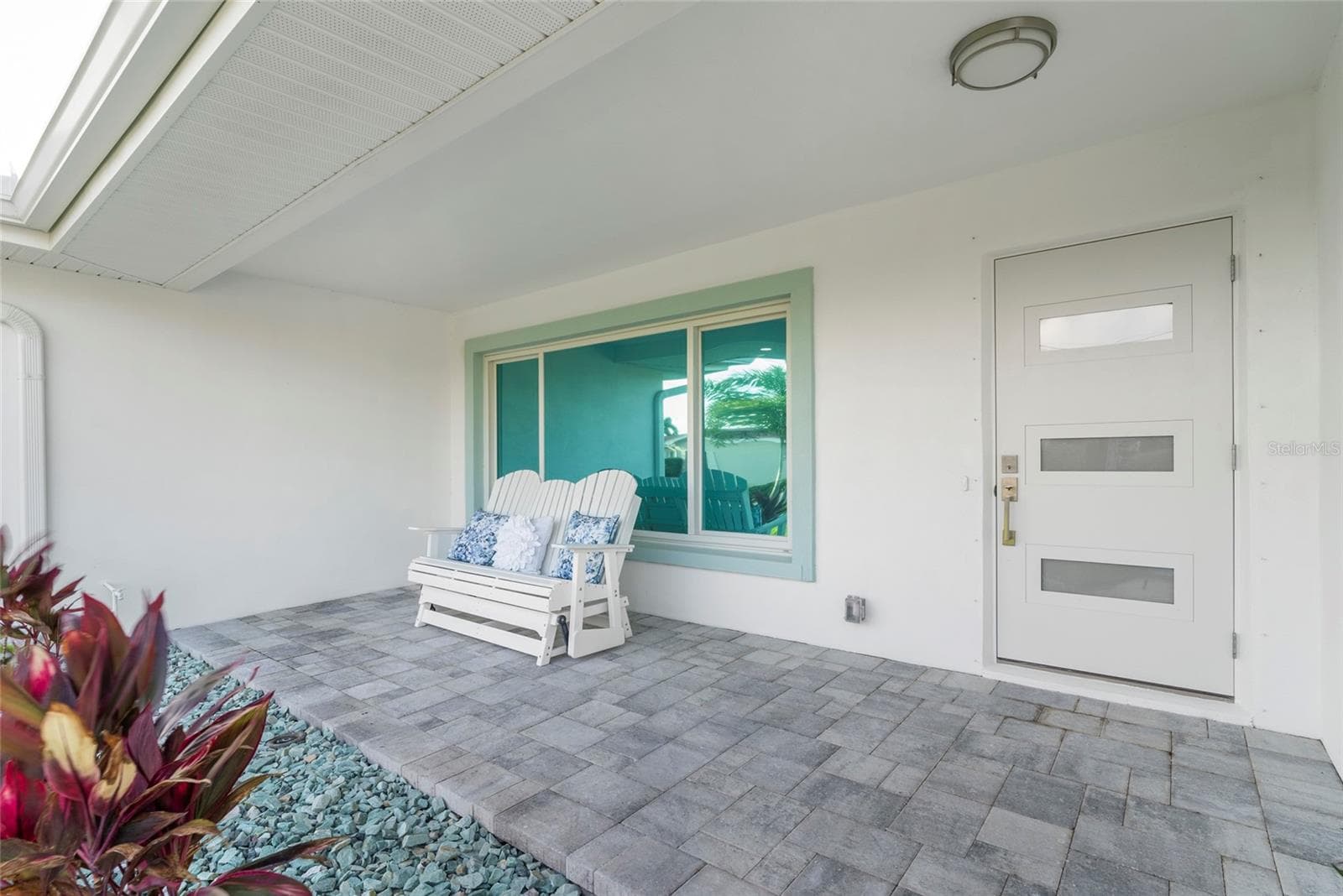 Single Family Residence at 227 HOWARD DR, BELLEAIR BEACH, photo 4 of 56
