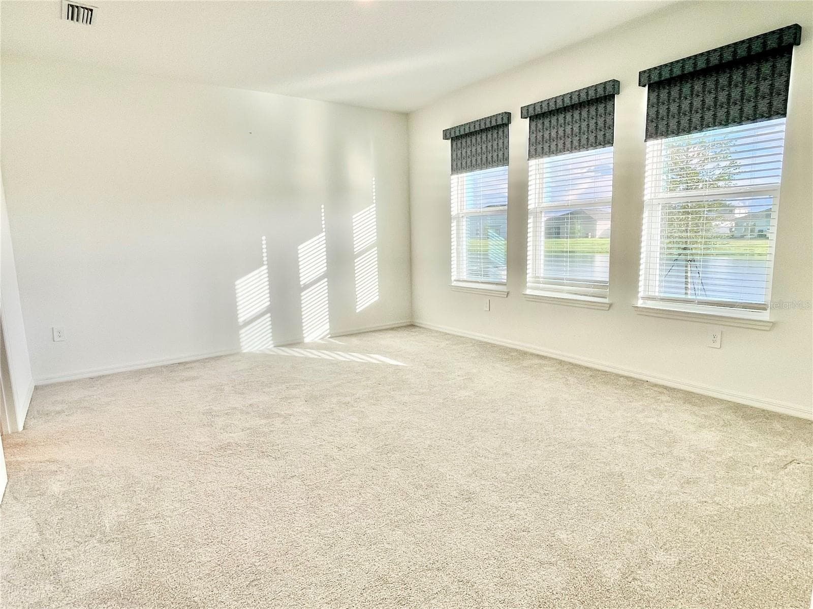 Main Bedroom - 4698 CORAL HARBOUR RD, KISSIMMEE