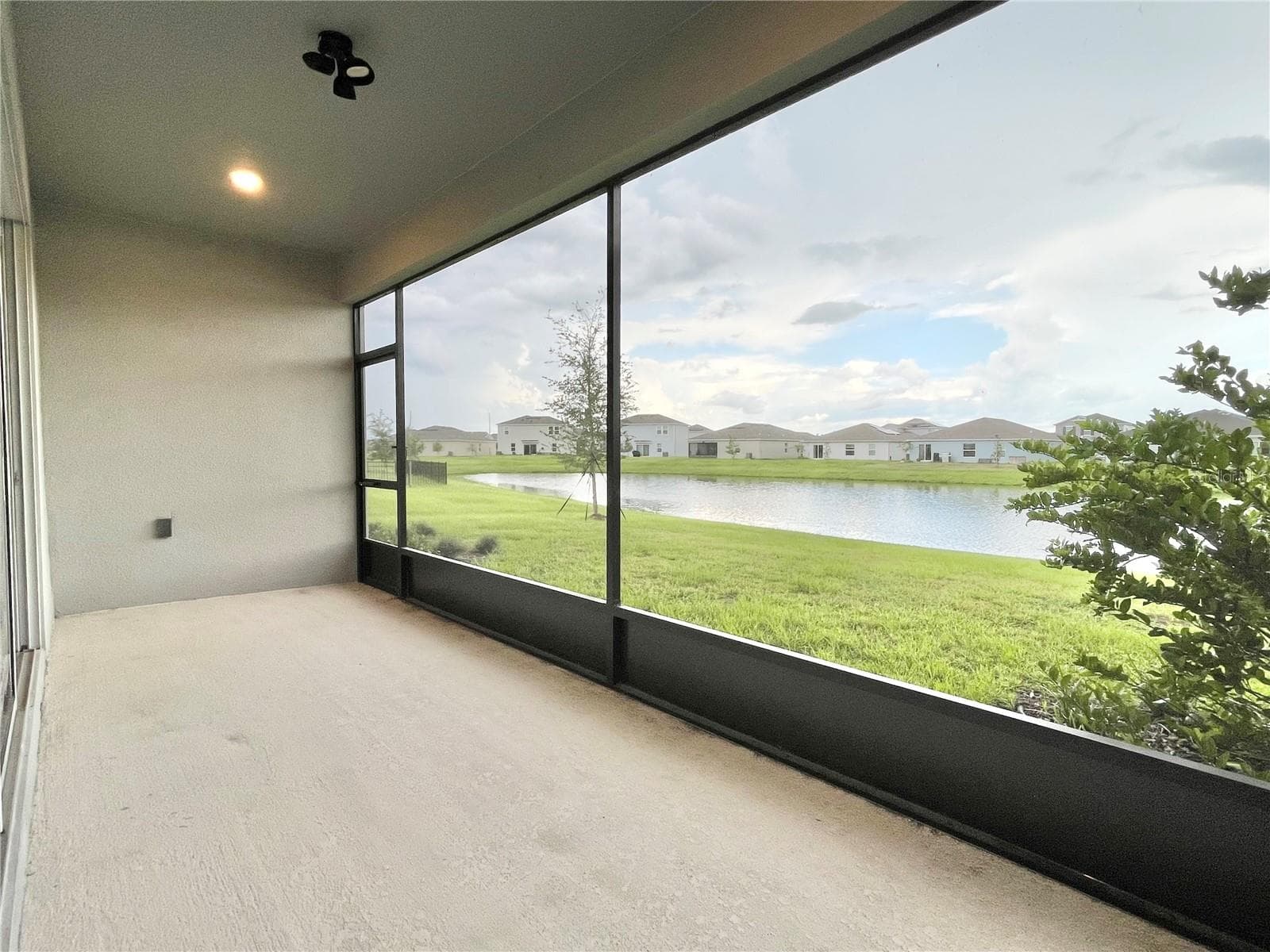 Single Family Residence at 4698 CORAL HARBOUR RD, KISSIMMEE, photo 35 of 41