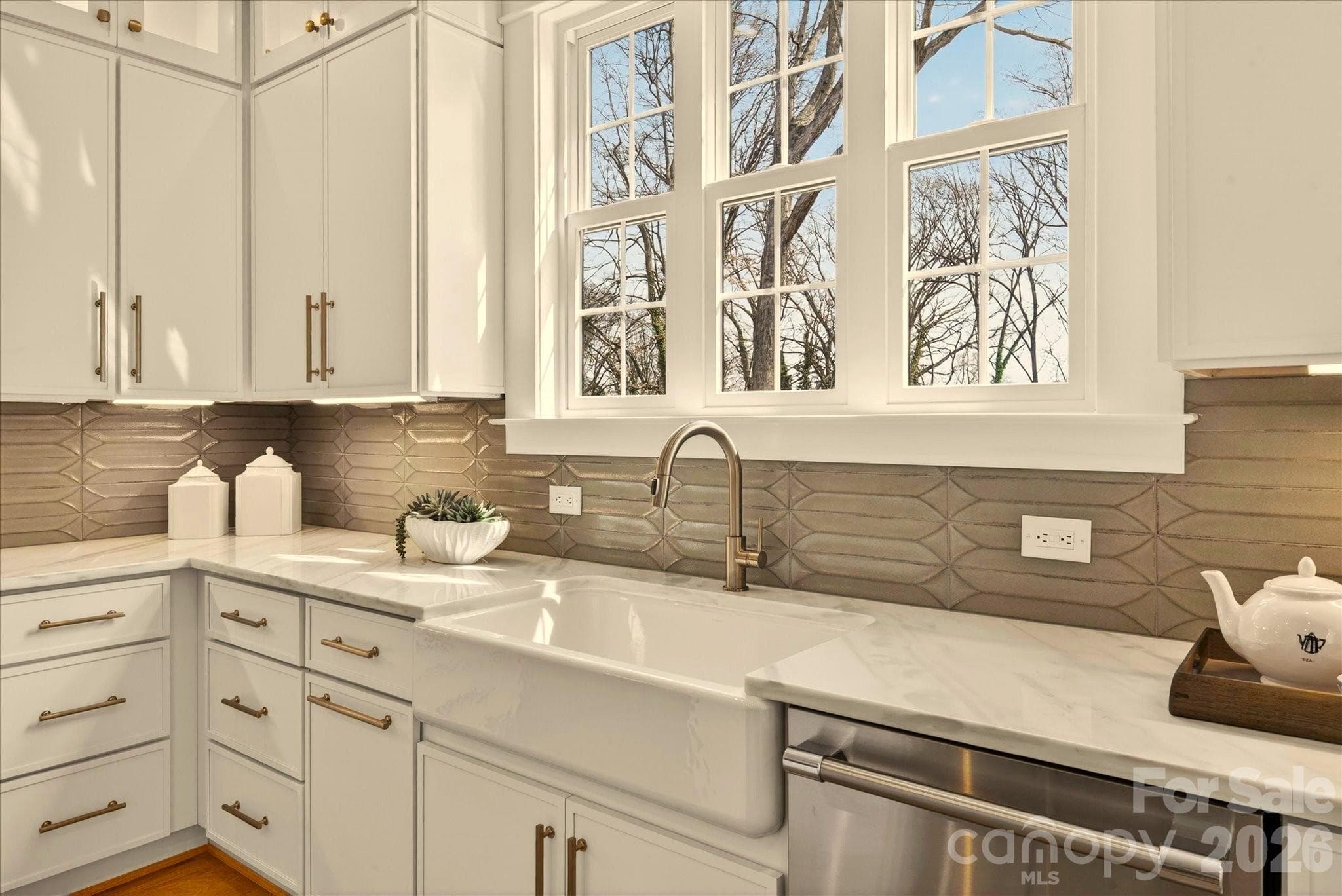 Single Family Residence at 1718 Seifert Circle, Charlotte, photo 22 of 36