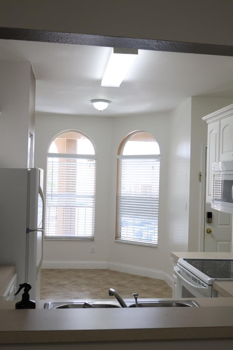 Condominium at 8842 CORAL PALMS CT #B, KISSIMMEE, photo 8 of 36