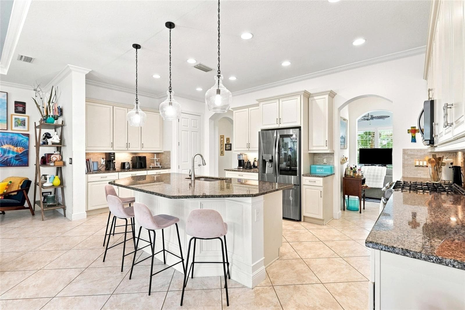 Single Family Residence at 5057 LAKE OVERLOOK AVE, BRADENTON, photo 25 of 88