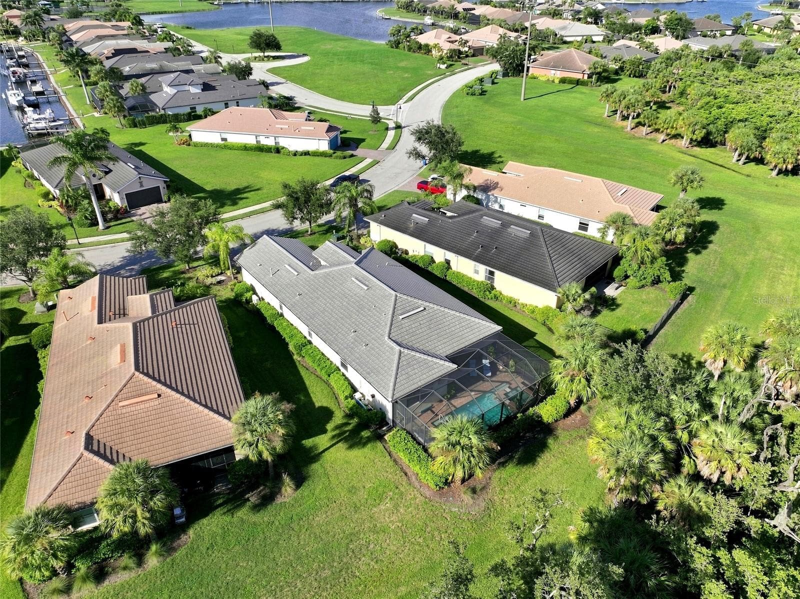 Single Family Residence at 5057 LAKE OVERLOOK AVE, BRADENTON, photo 66 of 88