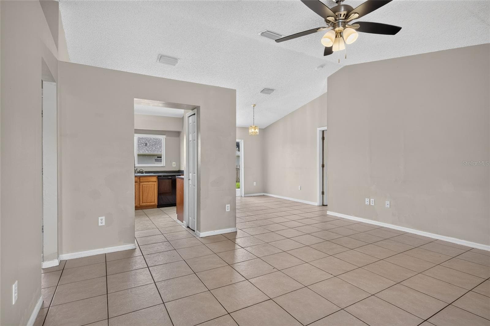 Single Family Residence at 310 SHELBY BROOKE DR, PLANT CITY, photo 4 of 27