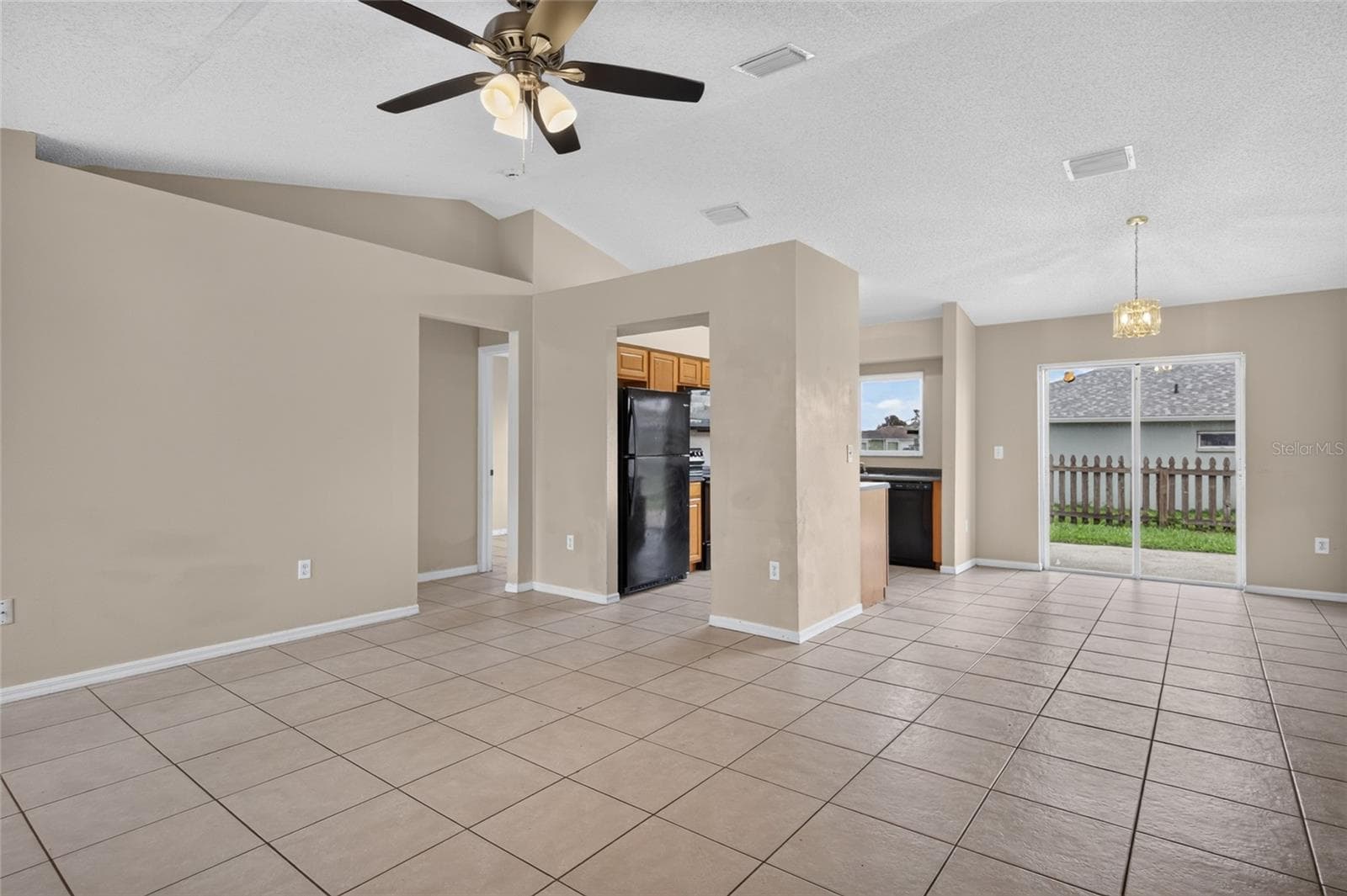 Single Family Residence at 310 SHELBY BROOKE DR, PLANT CITY, photo 5 of 27