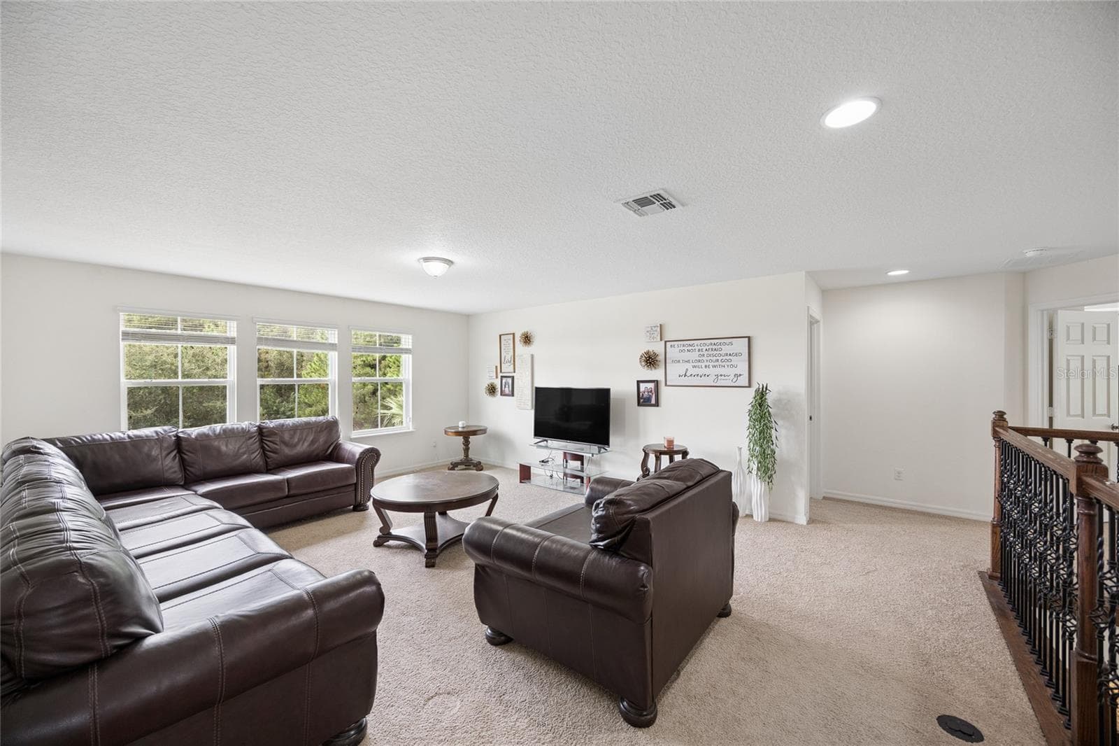 Single Family Residence at 3899 MT VERNON WAY, KISSIMMEE, photo 32 of 48