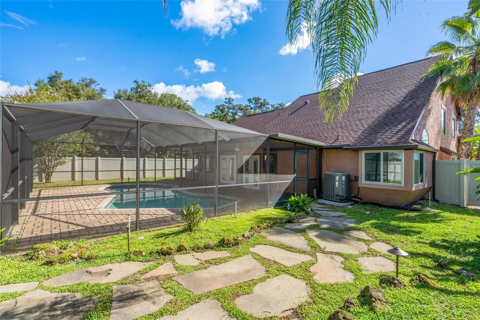Single Family Residence at 14904 PERRIWINKLE PL, TAMPA, photo 11 of 64