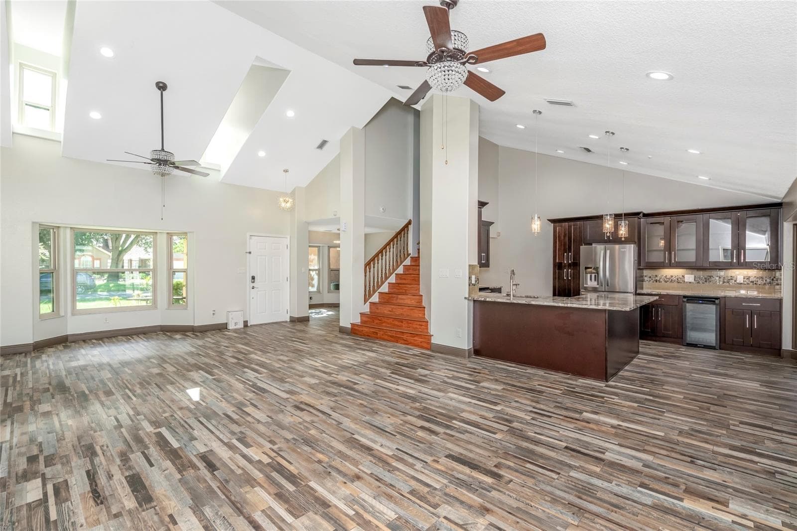 Single Family Residence at 14904 PERRIWINKLE PL, TAMPA, photo 25 of 64