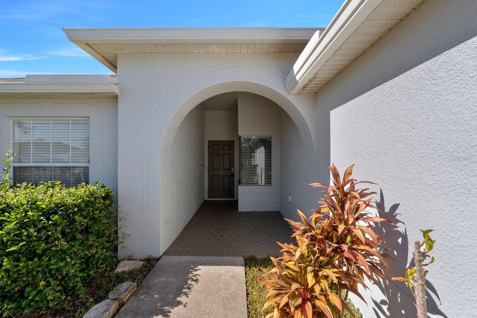 Walkway/porch - 3609 TRAPNELL GROVE LOOP, PLANT CITY
