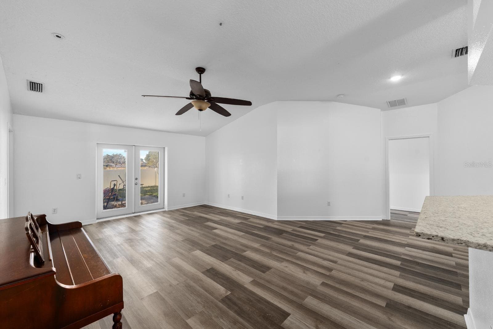 Open Concept Living Area - 3609 TRAPNELL GROVE LOOP, PLANT CITY