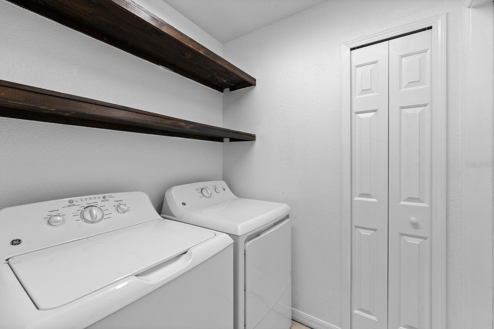 Laundry Room - 3609 TRAPNELL GROVE LOOP, PLANT CITY