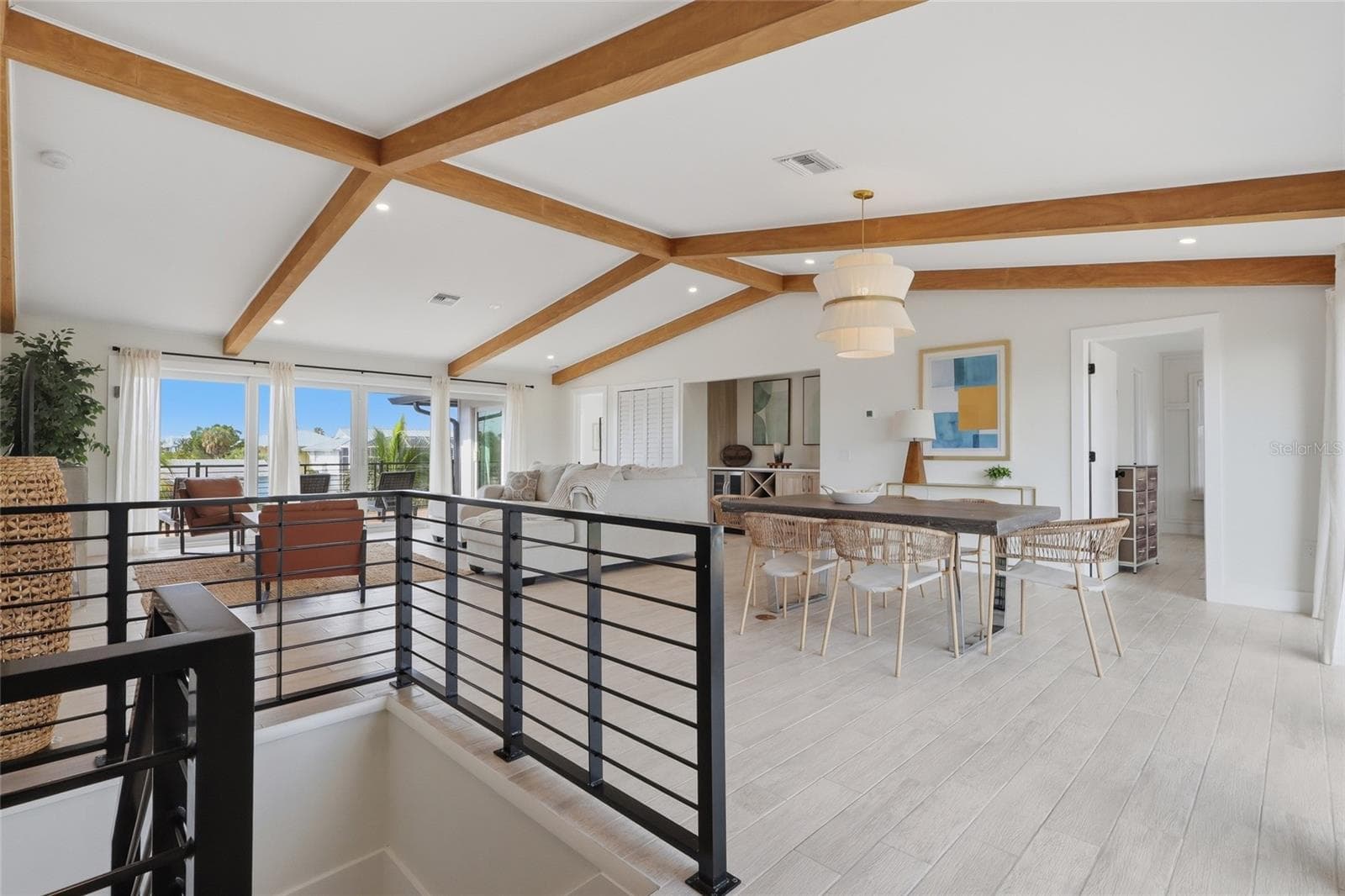 Single Family Residence at 405 28TH ST, HOLMES BEACH, photo 3 of 39