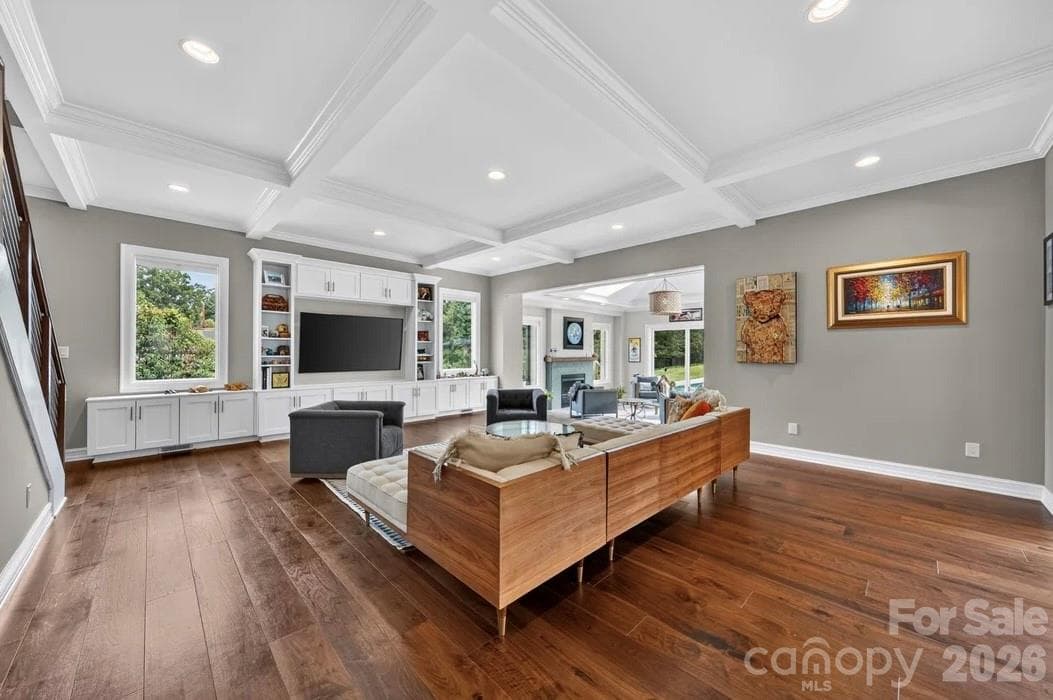 Single Family Residence at 842 Linda Lane, Charlotte, photo 6 of 48