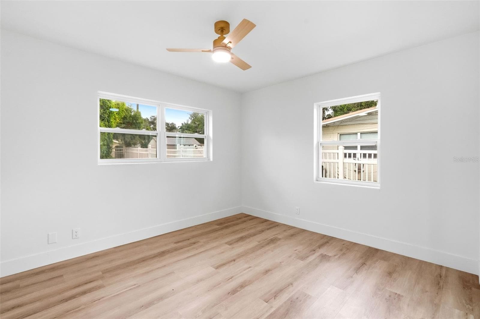 Single Family Residence at 2519 OVERLAKE AVE, ORLANDO, photo 17 of 35