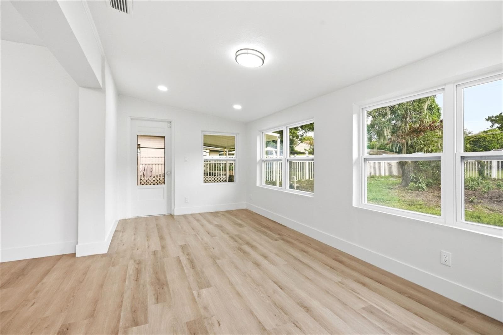 Single Family Residence at 2519 OVERLAKE AVE, ORLANDO, photo 23 of 35