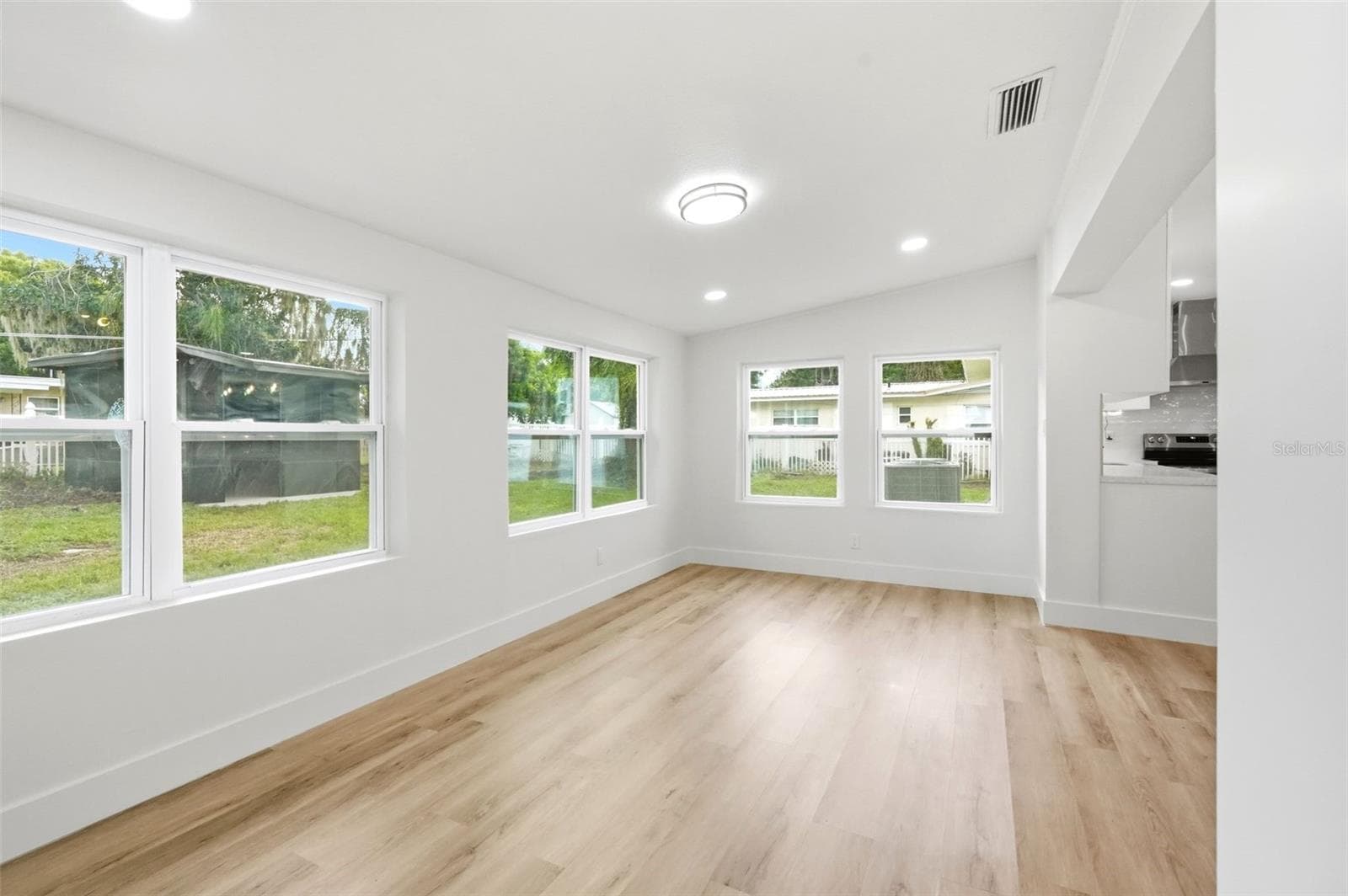 Single Family Residence at 2519 OVERLAKE AVE, ORLANDO, photo 24 of 35