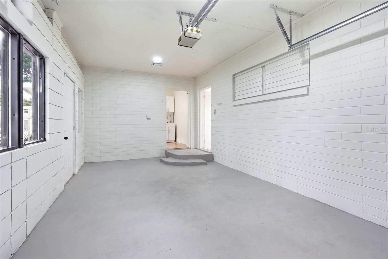 Single Family Residence at 2519 OVERLAKE AVE, ORLANDO, photo 29 of 35