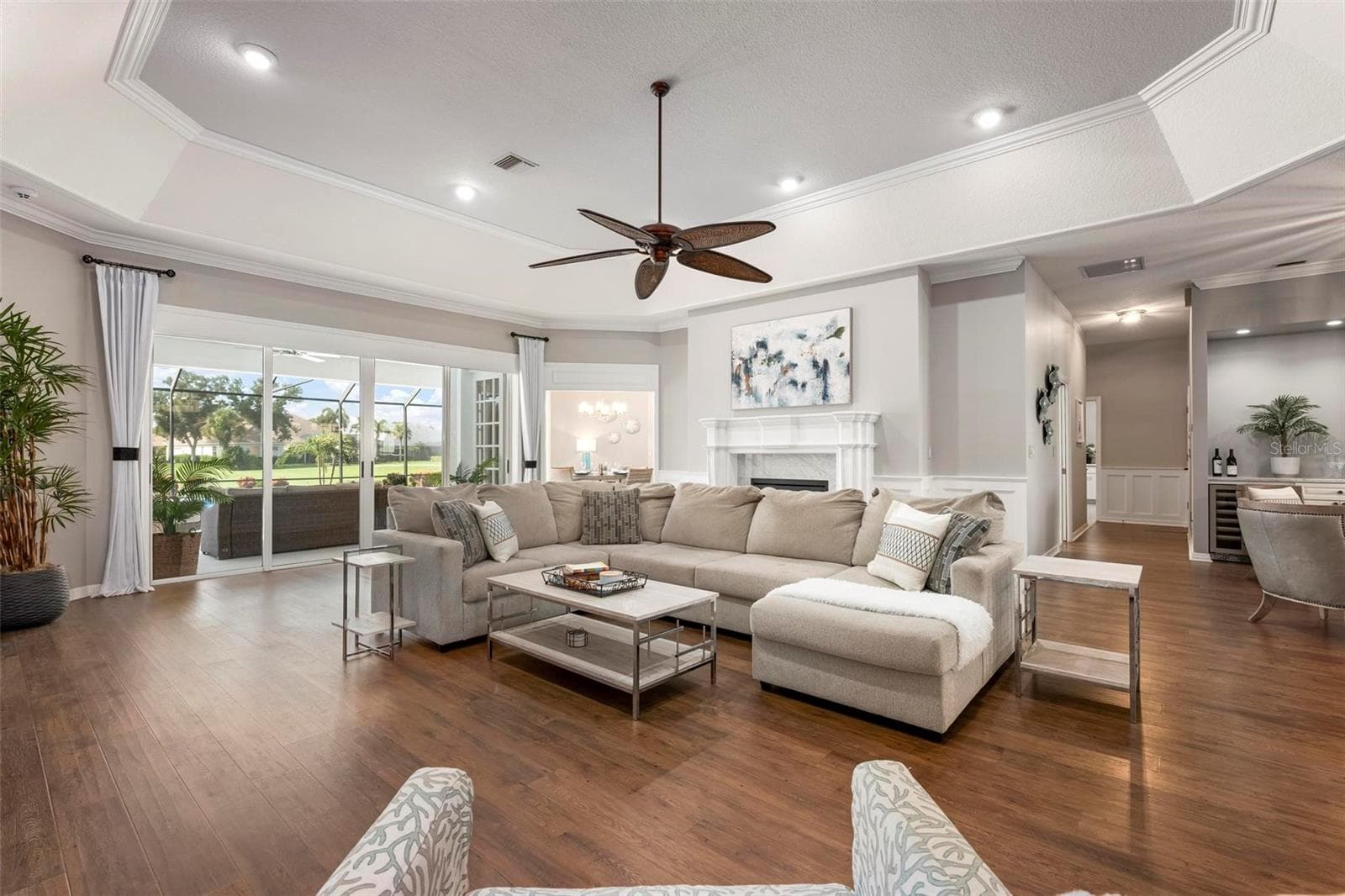 Single Family Residence at 434 TREMINGHAM WAY, VENICE, photo 9 of 85
