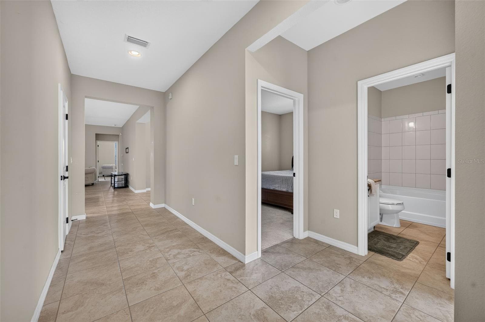 Single Family Residence at 306 ALCOVE DR, GROVELAND, photo 5 of 65