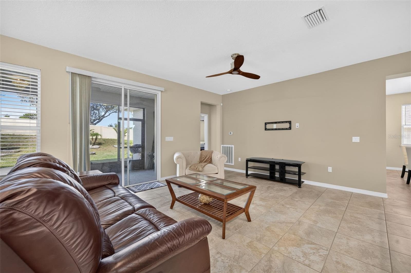 Single Family Residence at 306 ALCOVE DR, GROVELAND, photo 11 of 65