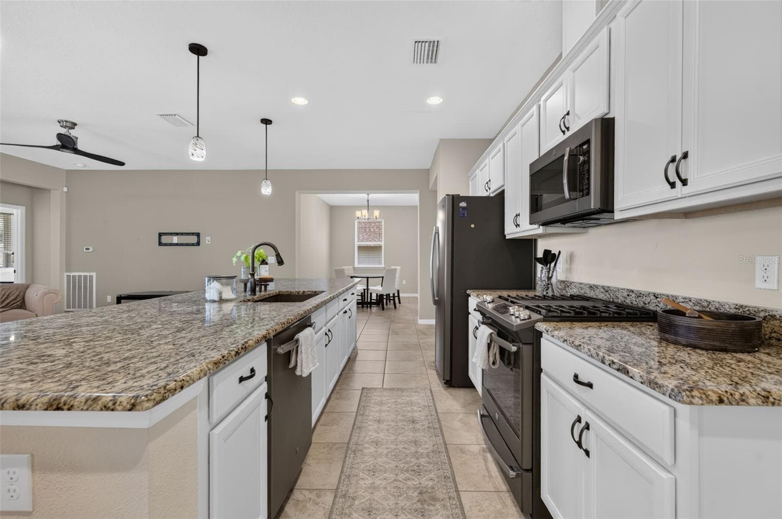 Single Family Residence at 306 ALCOVE DR, GROVELAND, photo 16 of 65