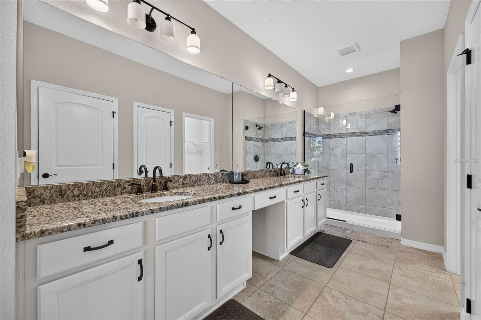 Single Family Residence at 306 ALCOVE DR, GROVELAND, photo 28 of 65