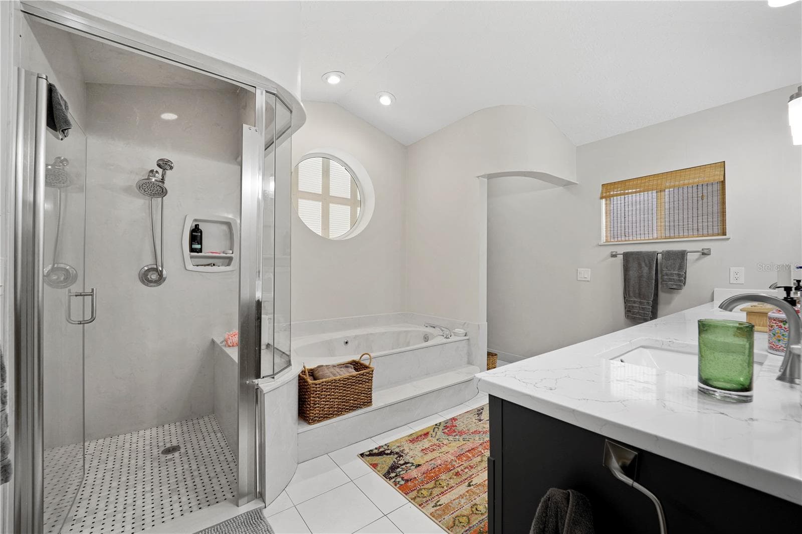 Master Bath - 112 WELLSTONE DR, PALM COAST