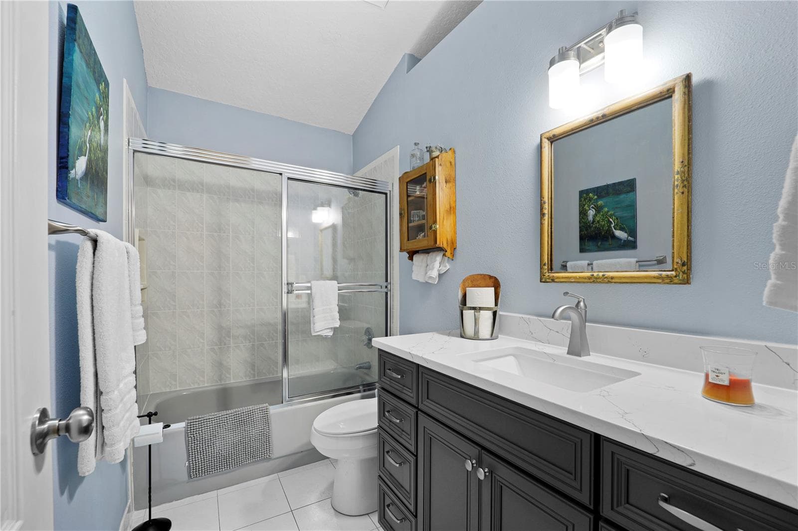 Guest Bath - 112 WELLSTONE DR, PALM COAST