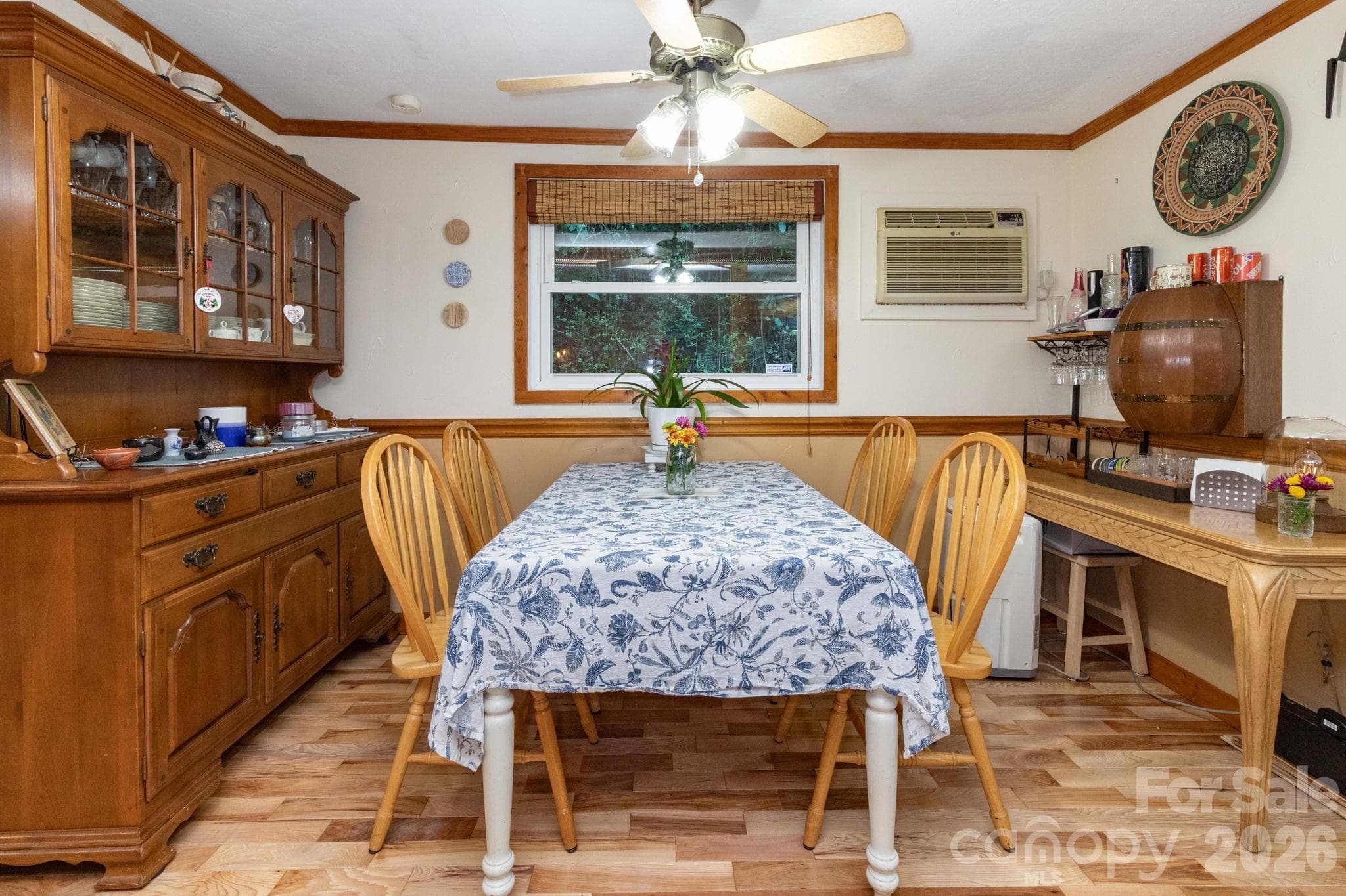 Single Family Residence at 3387 Union Hill Road, Whittier, photo 6 of 25