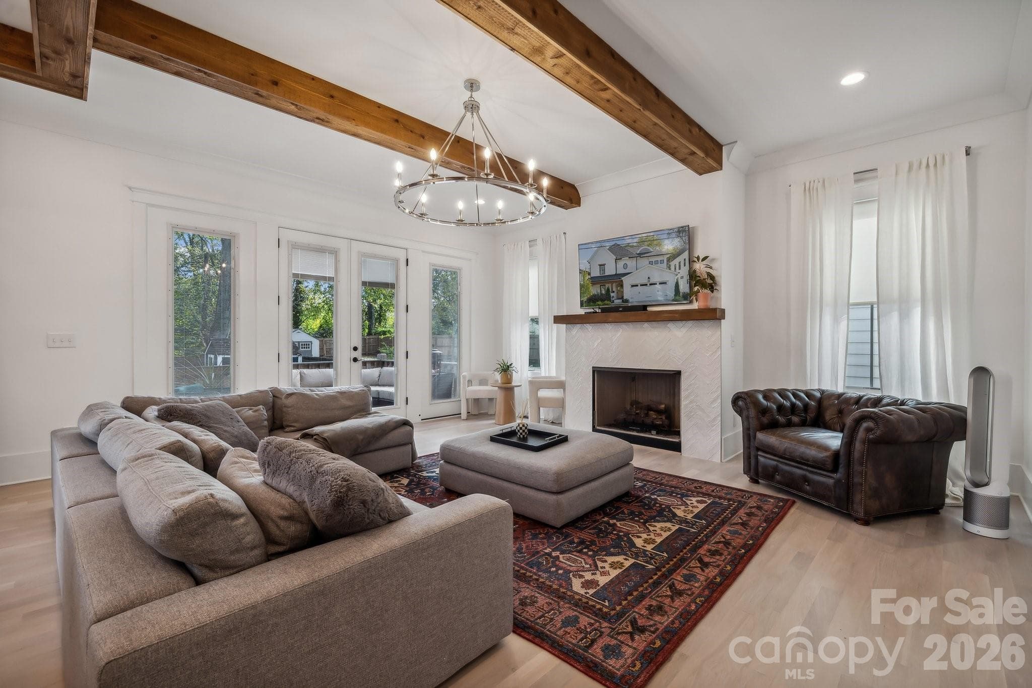 Family Room - 1412 N Caldwell Street, Charlotte