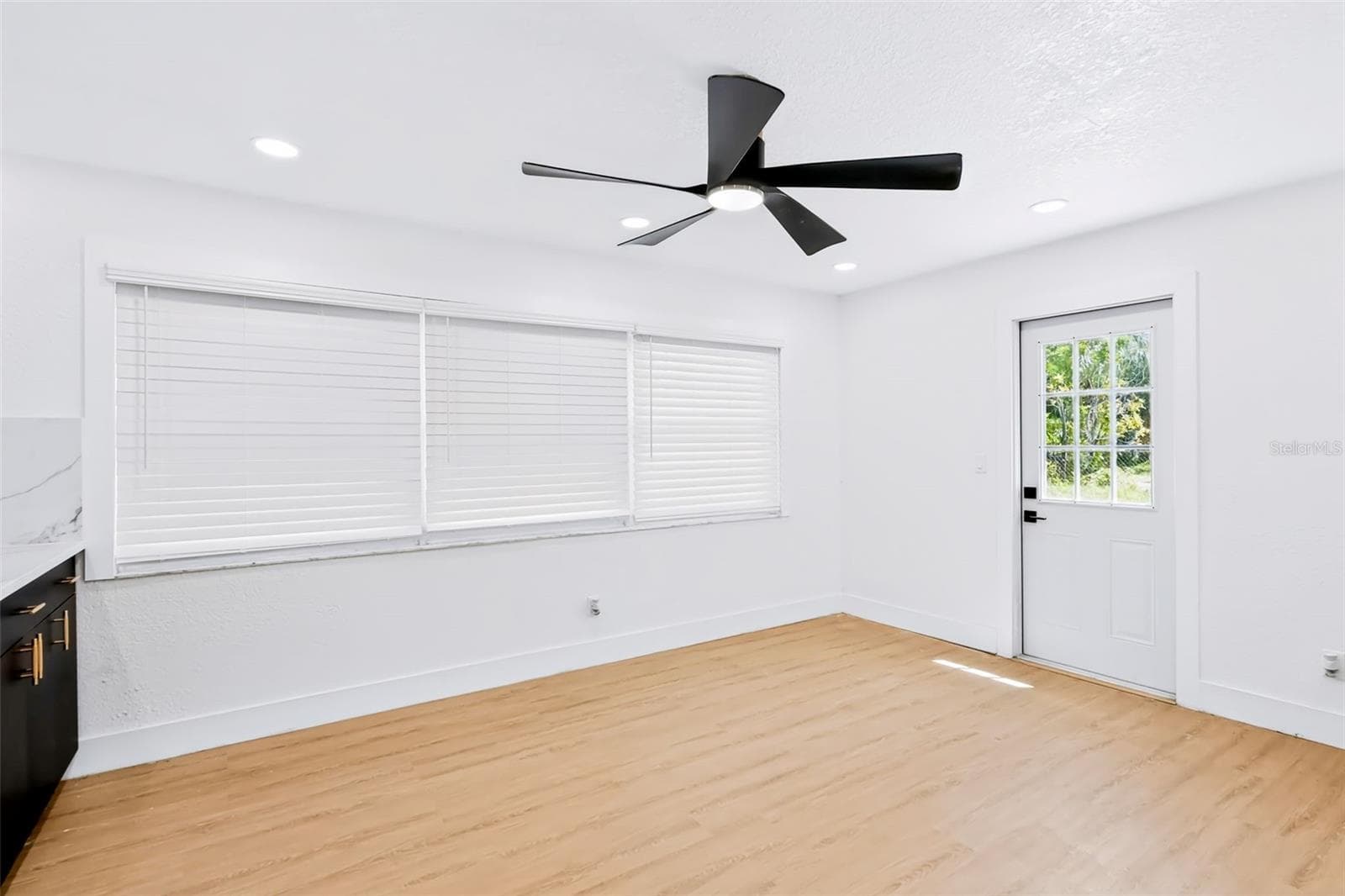 DINNING ROOM/GREAT ROOM - 1077 40TH AVE NE, ST PETERSBURG