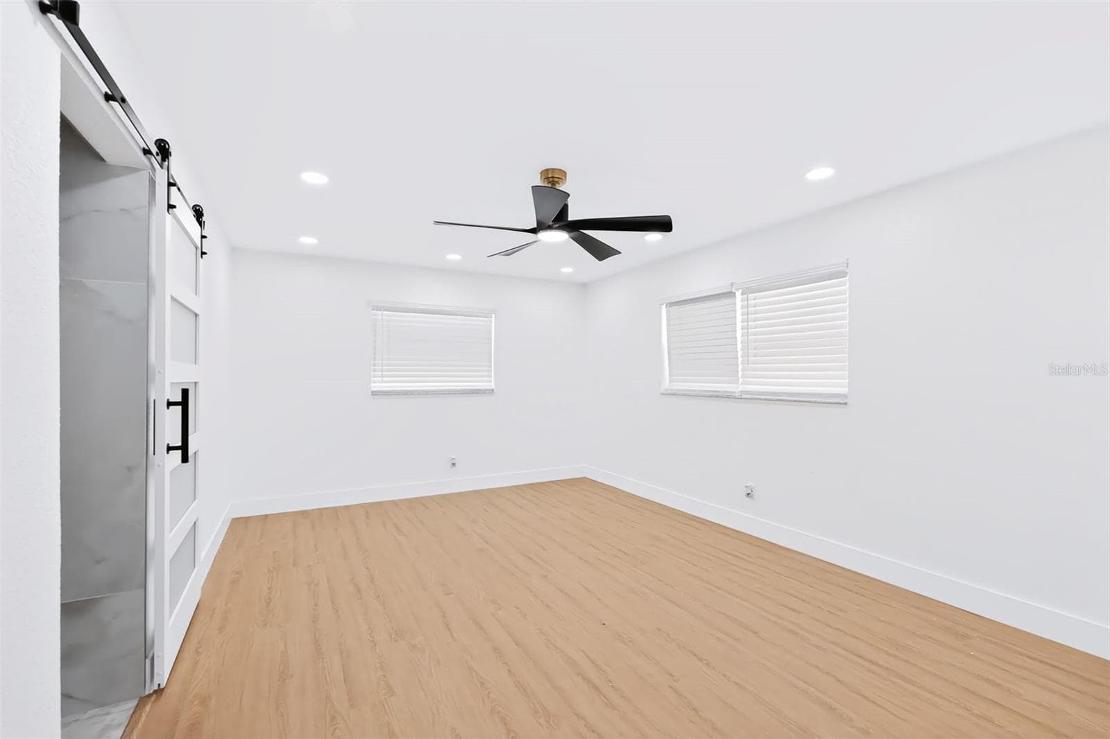 Single Family Residence at 1077 40TH AVE NE, ST PETERSBURG, photo 43 of 73