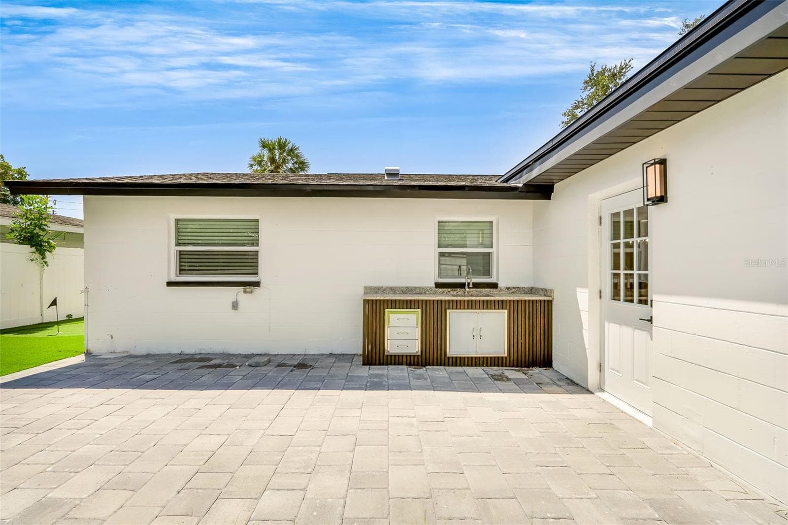 Single Family Residence at 1077 40TH AVE NE, ST PETERSBURG, photo 51 of 73
