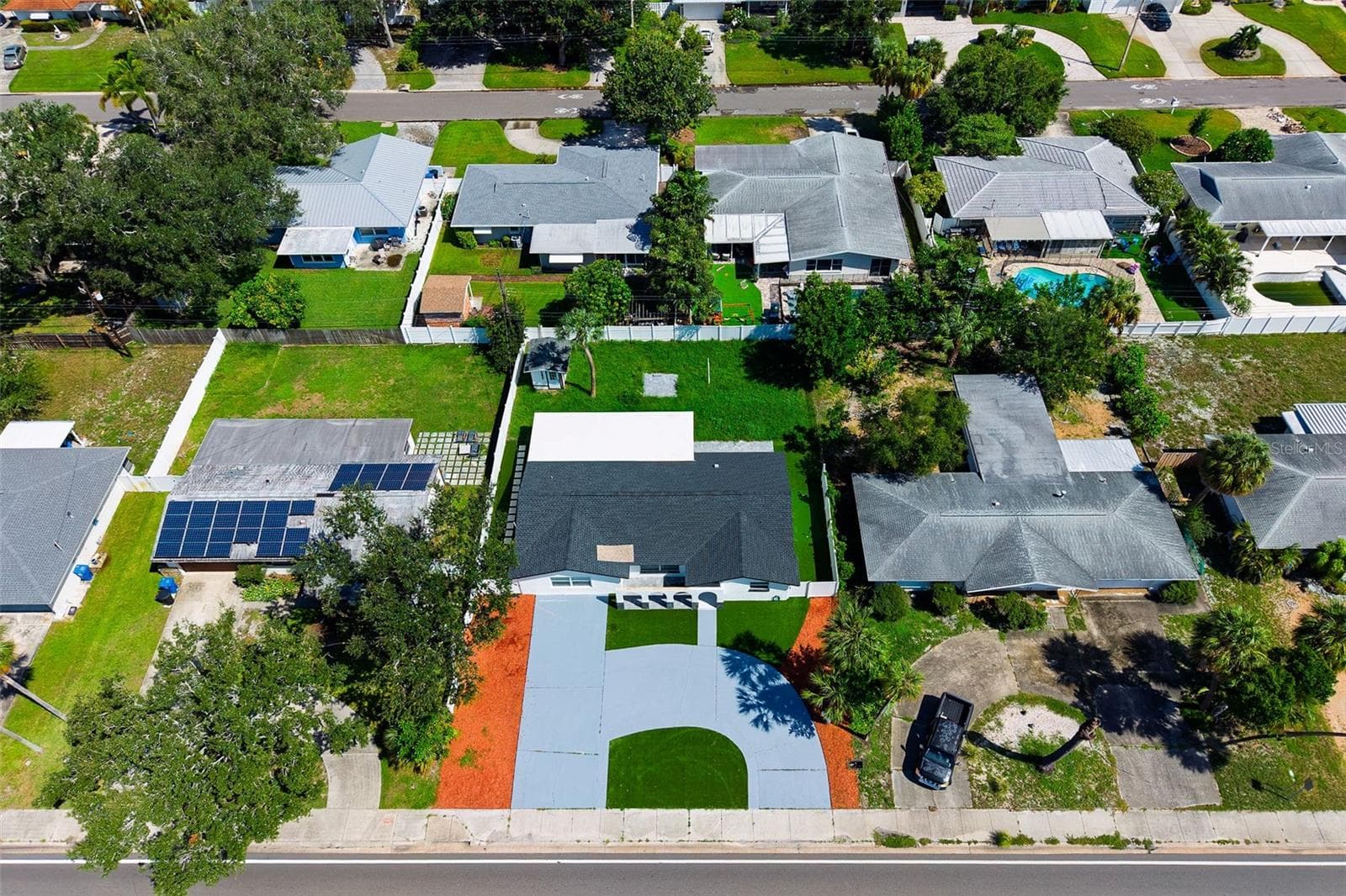 Single Family Residence at 1077 40TH AVE NE, ST PETERSBURG, photo 62 of 73