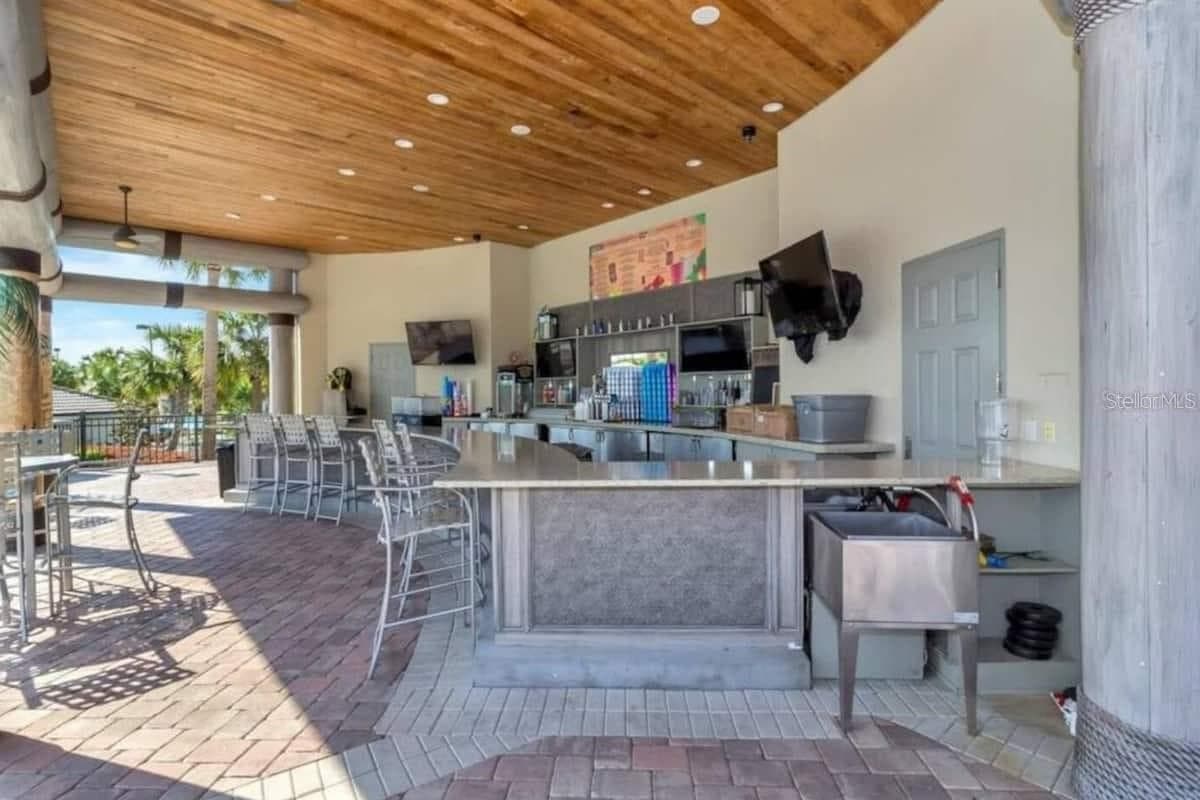 Clubhouse Tiki Bar Pool Side - 1442 MOON VALLEY DR, DAVENPORT