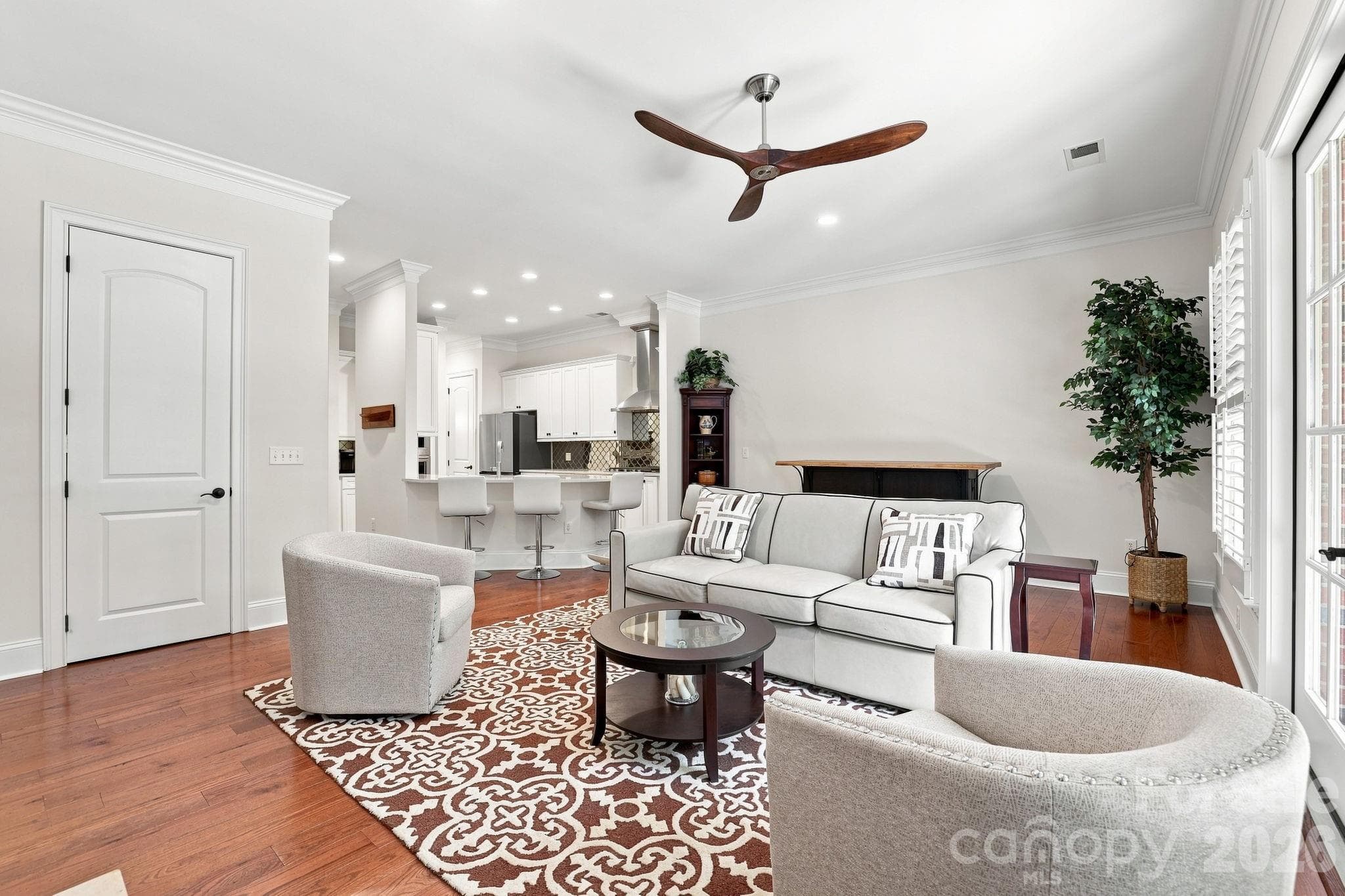 Townhouse at 6831 Louisburg Square Lane, Charlotte, photo 3 of 45